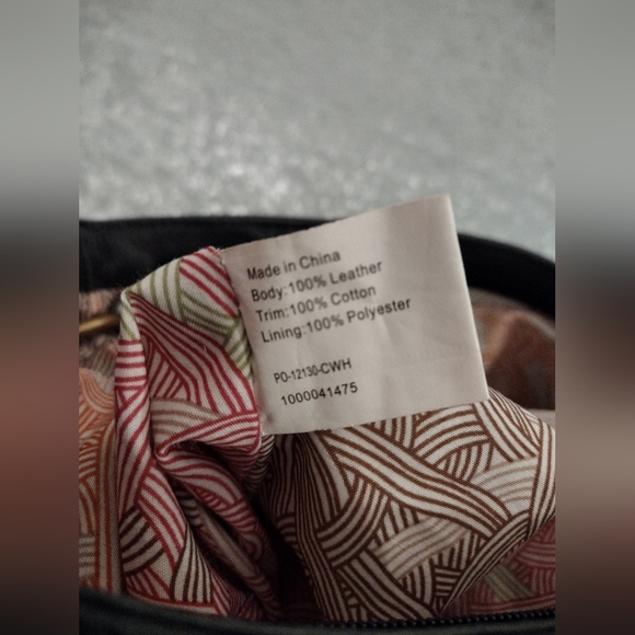 The Sak Leather Crossbody Bag - Picture 6 of 6